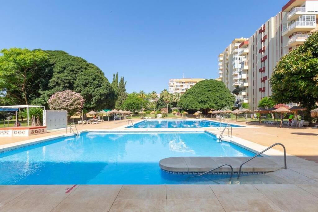 Apt Con Espectacular Vista, Piscinas, Recep 24 Hs Бенальмадена Экстерьер фото