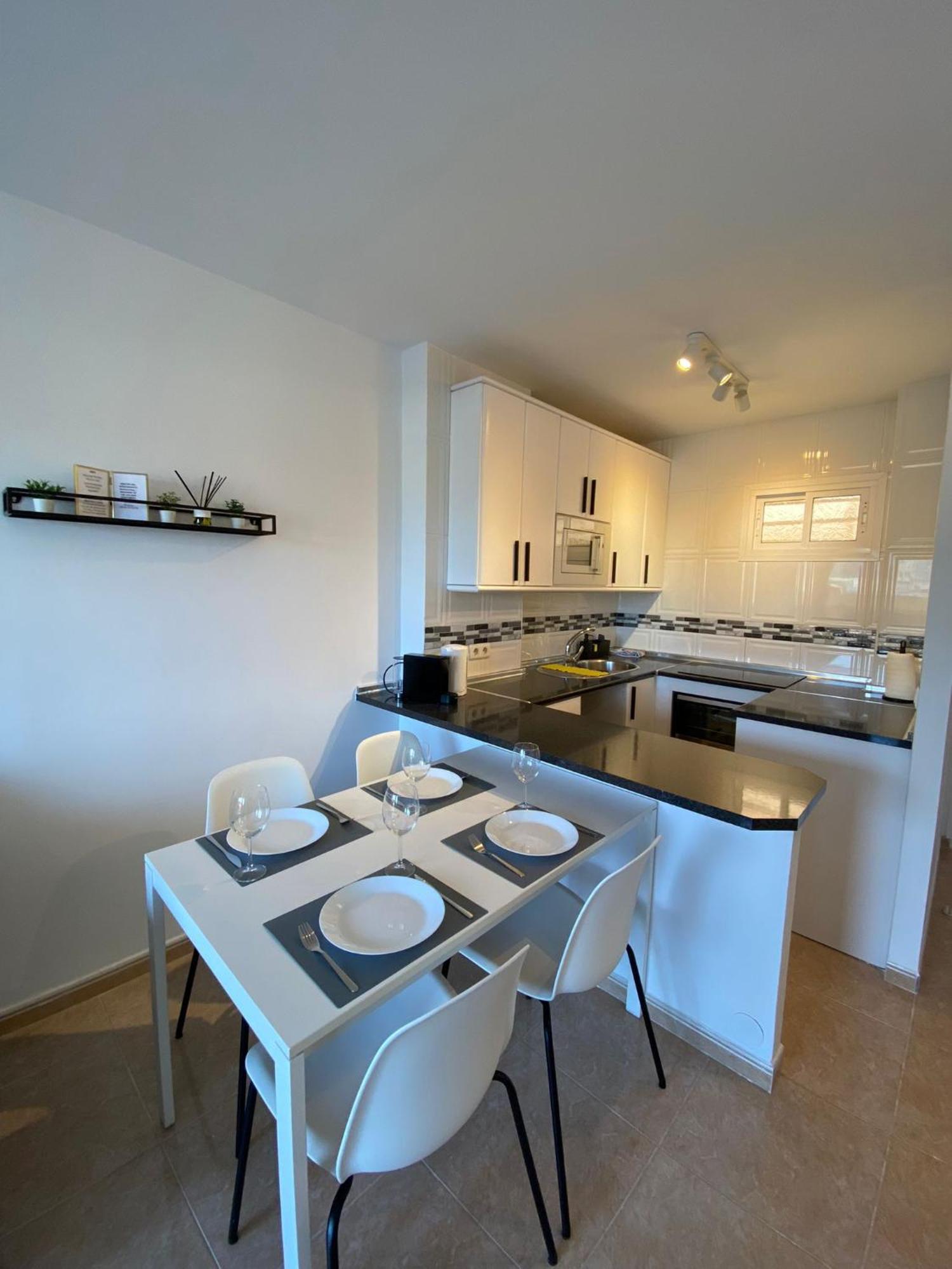 Apt Con Espectacular Vista, Piscinas, Recep 24 Hs Бенальмадена Экстерьер фото